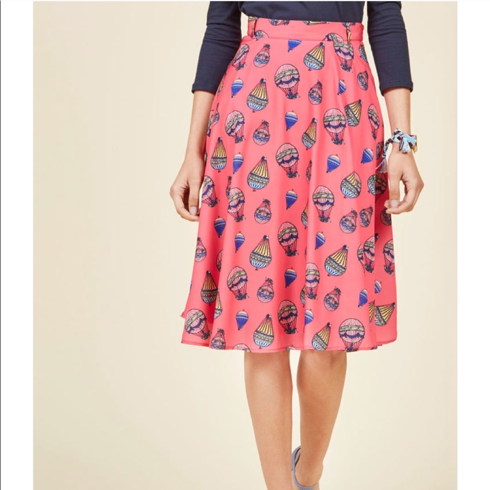🚫RESERVED!🚫 Just This Sway midi skirt in Floats